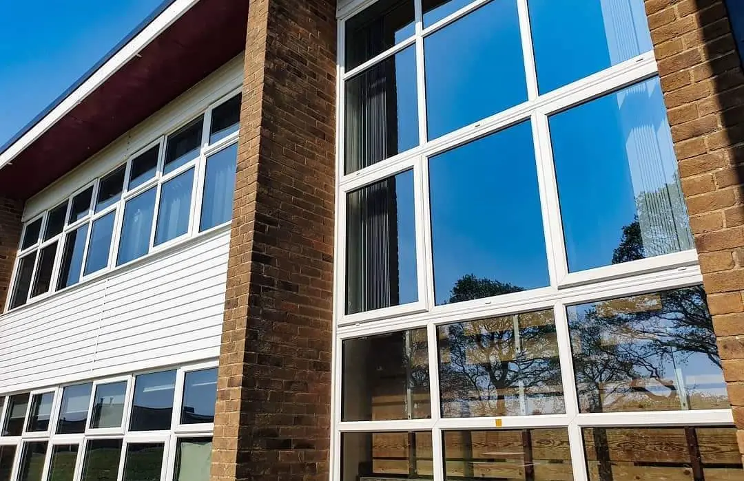 Commercial window cleaning